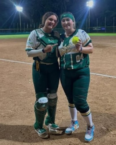 Yeraldine Carrión lanzo 'No Hit, No Run' con Salinas